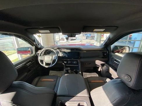Used 2025 GMC Sierra 1500 AT4 w/ AT4 Premium Package image 15