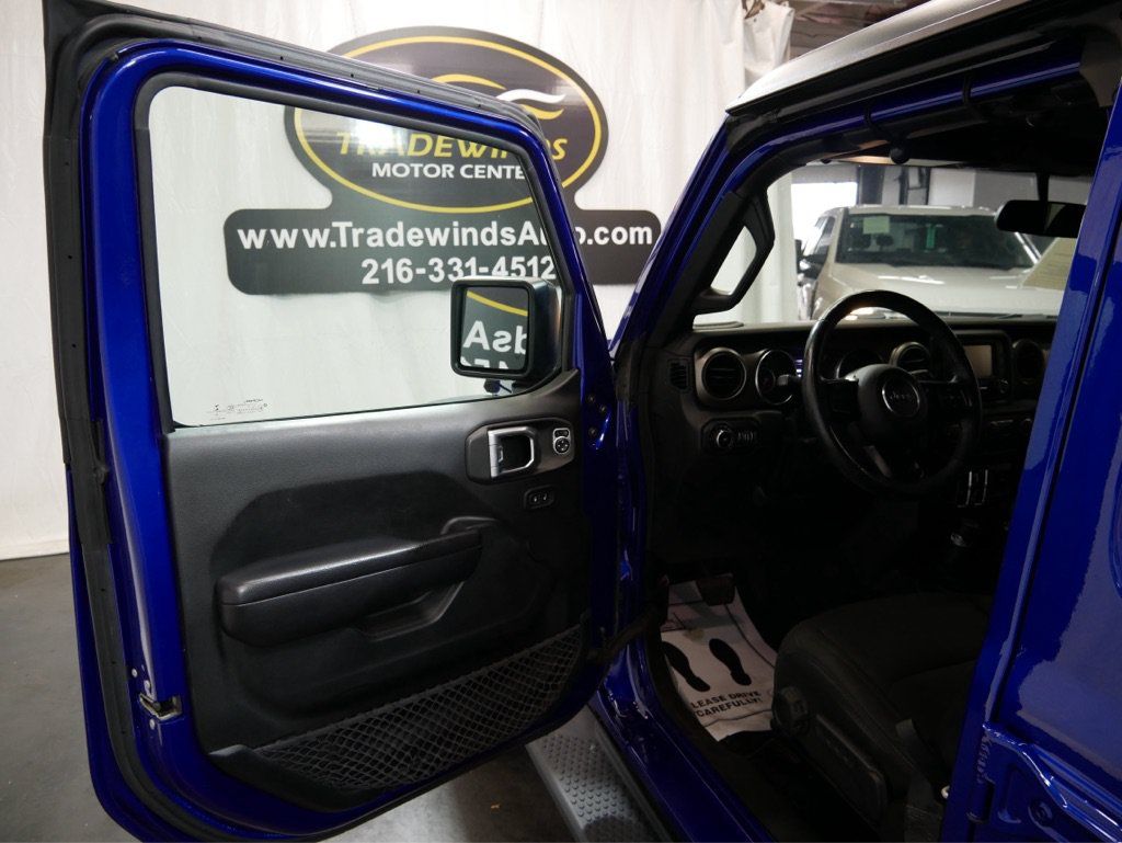 Used 2018 Jeep Wrangler Unlimited Sport S AWD/4WD image 9
