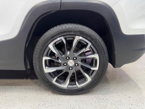Used 2023 GMC Terrain SLT AWD/4WD image 26