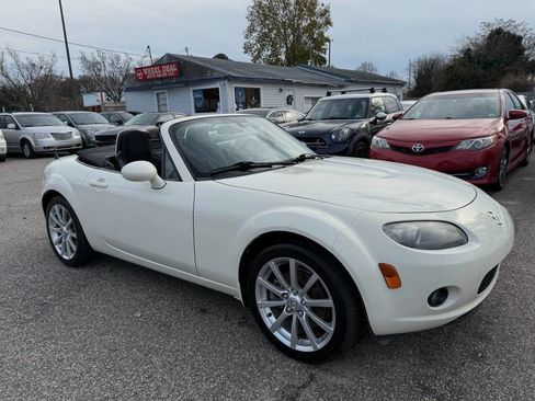 Used 2006 MAZDA MX-5 Miata Sport image 5