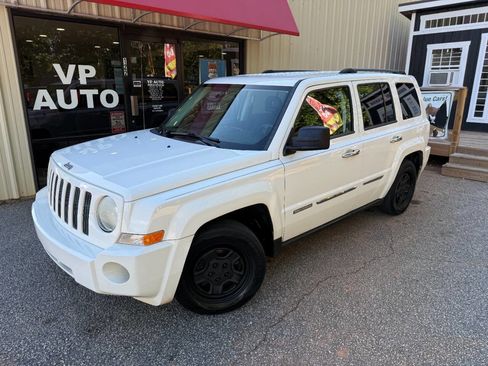 Used 2008 Jeep Patriot Sport FWD image 1