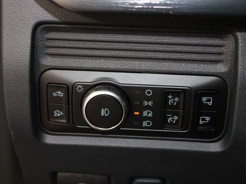 New 2026 Ford F250 Lariat w/ Black Appearance Package image 44