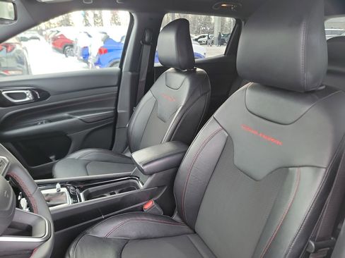 Used 2024 Jeep Compass Trailhawk image 13