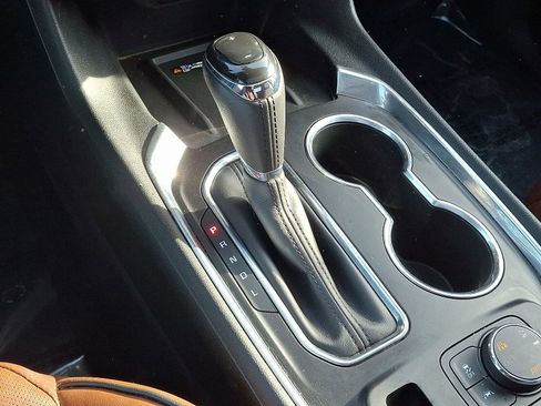 Used 2019 Chevrolet Traverse High Country image 15