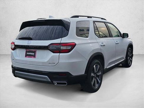 New 2025 Honda Pilot Elite image 5