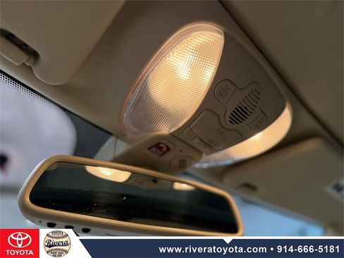 Used 2009 Mercedes-Benz SL 550 SL 550 image 23