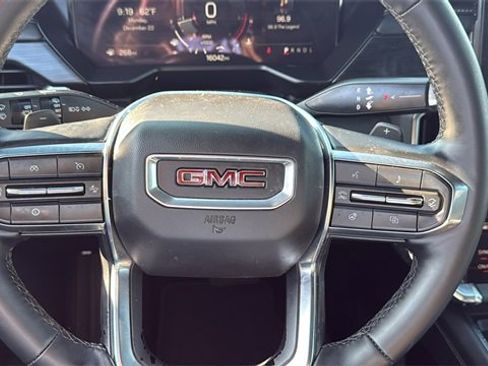 Certified 2025 GMC Acadia Elevation image 15