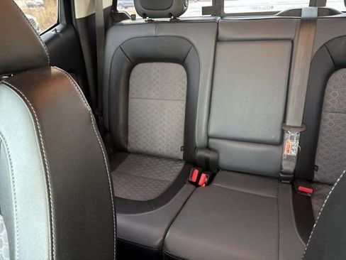 Used 2018 Chevrolet Colorado Z71 image 28