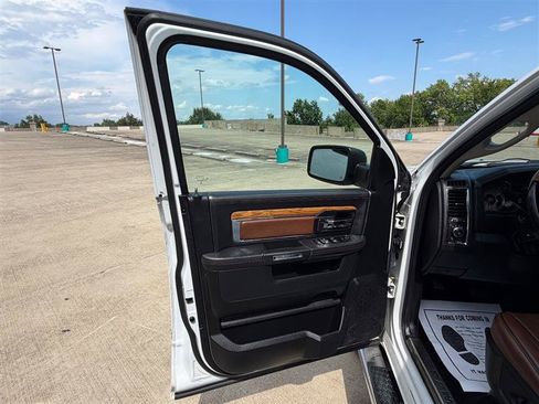 Used 2015 RAM 1500 Laramie Longhorn w/ Convenience Group AWD/4WD image 27