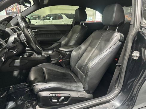Used 2017 BMW M2 RWD image 42