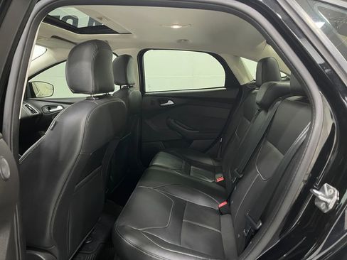 Used 2017 Ford Focus Titanium image 31