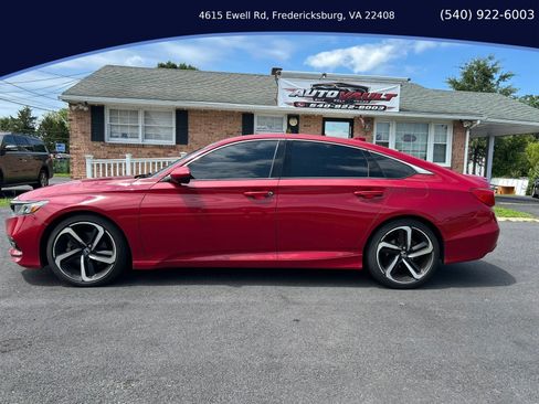 Used 2018 Honda Accord Sport image 2