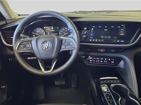 Used 2023 Buick Envision Avenir image 9