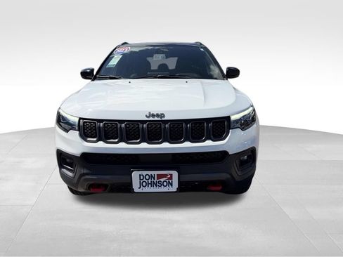 Used 2023 Jeep Compass Trailhawk w/ Trailhawk Elite Group AWD/4WD image 31