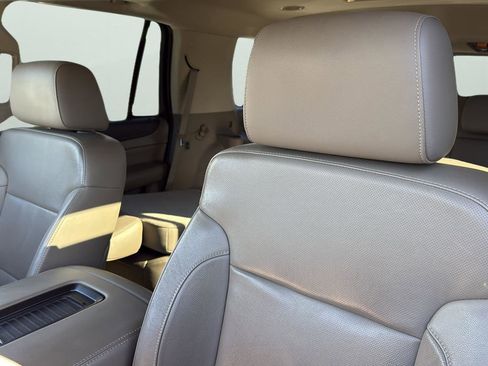 Used 2016 GMC Yukon SLT w/ Open Road Package image 10