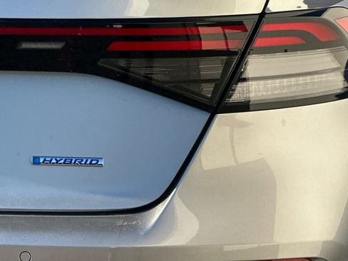 Certified 2025 Honda Accord EX-L image 12