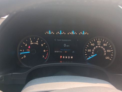 Used 2018 Ford F150 XLT w/ Equipment Group 302A Luxury AWD/4WD image 18