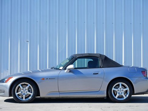 Used 2000 Honda S2000 image 8