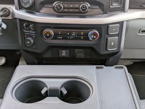 Used 2023 Ford F150 XLT w/ Trailer Tow Package image 19