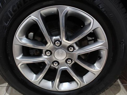 Used 2014 Jeep Grand Cherokee Limited AWD/4WD image 13