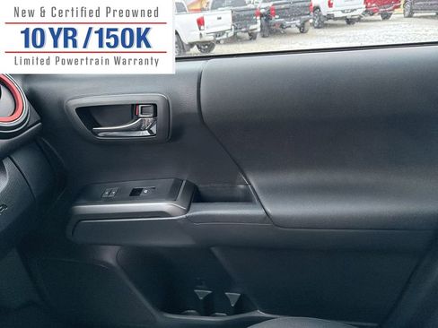 Used 2023 Toyota Tacoma TRD Sport w/ Technology Package image 24