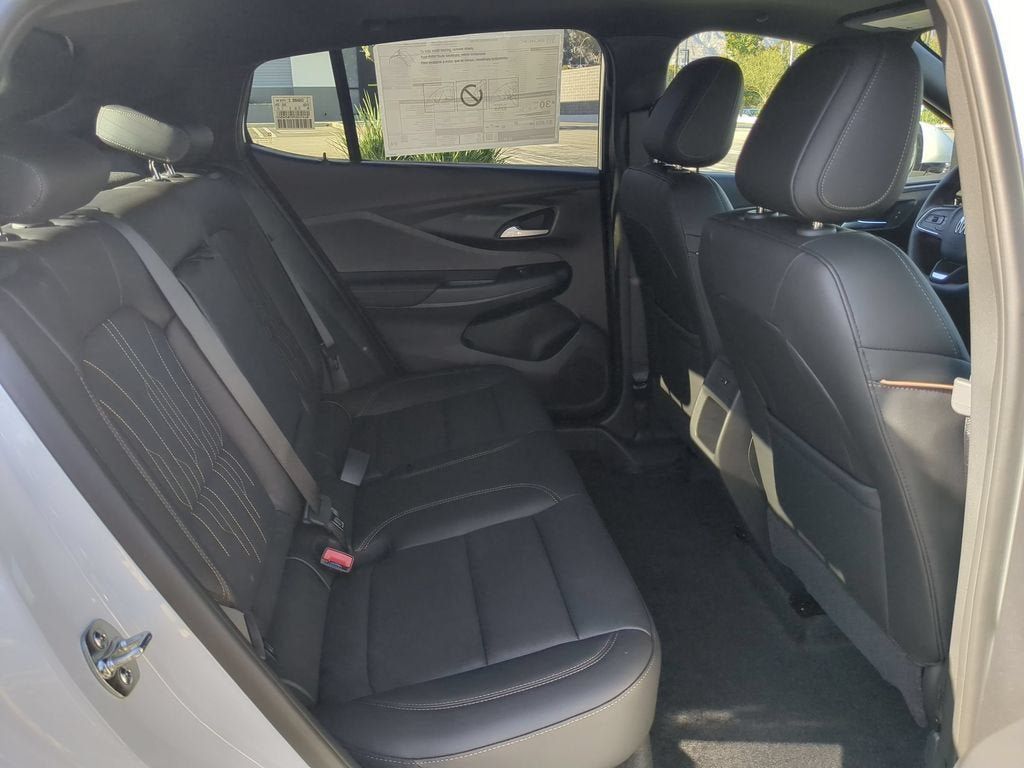 New 2026 Buick Envista Avenir FWD image 23