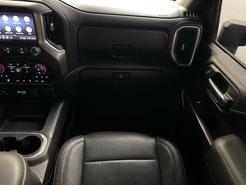 Used 2020 Chevrolet Silverado 2500 LTZ w/ LTZ Convenience Package image 19