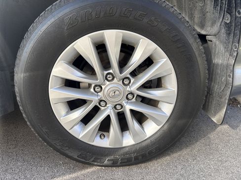 Used 2023 Lexus GX 460 Premium image 5