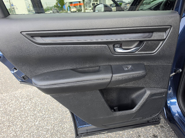 Used 2025 Honda CR-V LX image 24