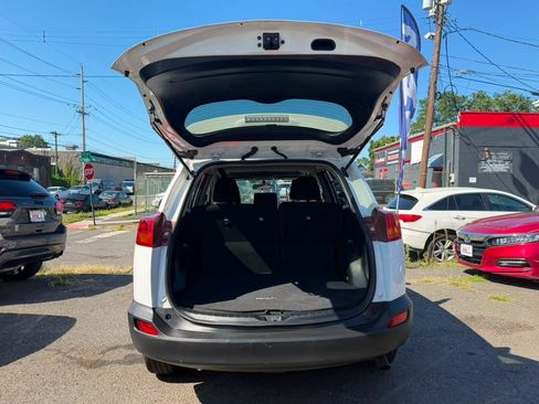 Used 2014 Toyota RAV4 XLE AWD/4WD image 7