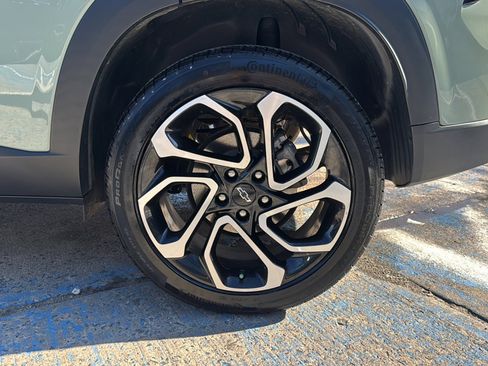 Used 2024 Chevrolet Trax RS w/ Driver Confidence Package image 37