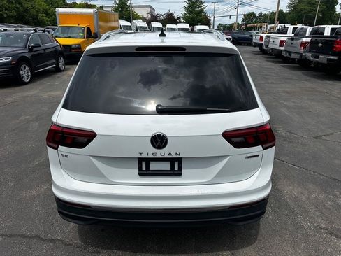 Used 2022 Volkswagen Tiguan SE AWD/4WD image 5