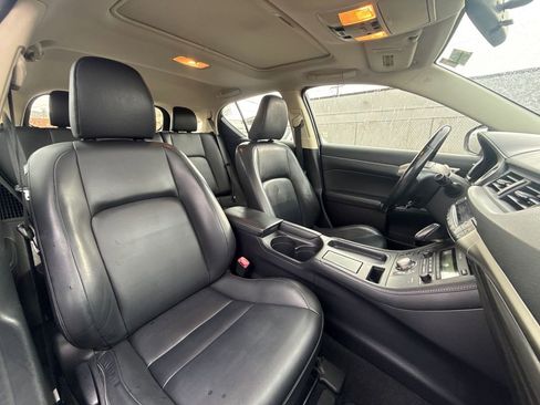 Used 2014 Lexus CT 200h image 4