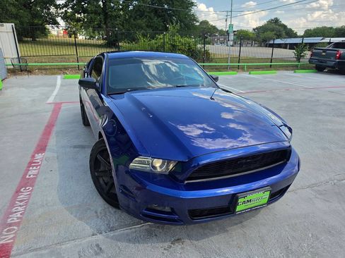Used 2013 Ford Mustang Coupe RWD image 51