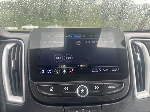 Used 2024 Chevrolet Malibu LT FWD image 23