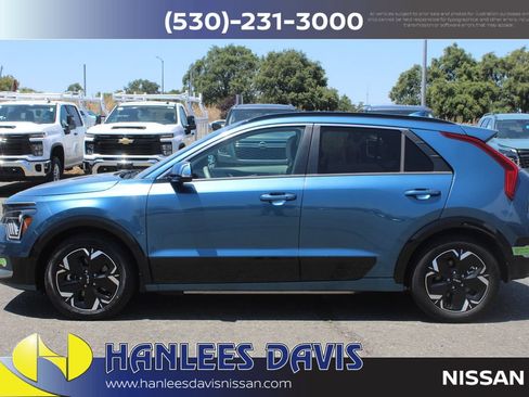 Used 2023 Kia Niro Wind FWD image 2