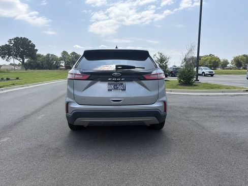 Used 2024 Ford Edge SEL AWD/4WD image 4