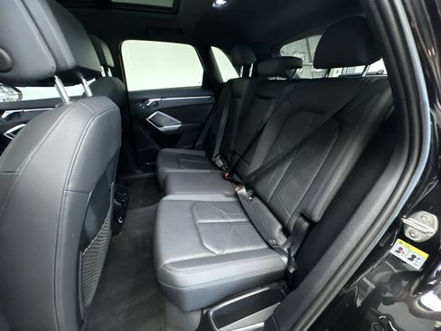 Used 2020 Audi Q3 2.0T Premium Plus w/ Premium Plus Package AWD/4WD image 22