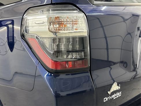 Used 2016 Toyota 4Runner SR5 image 34