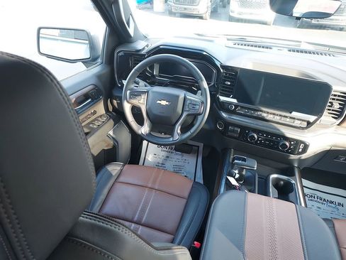 Used 2024 Chevrolet Silverado 1500 High Country w/ High Country Premium Package image 15