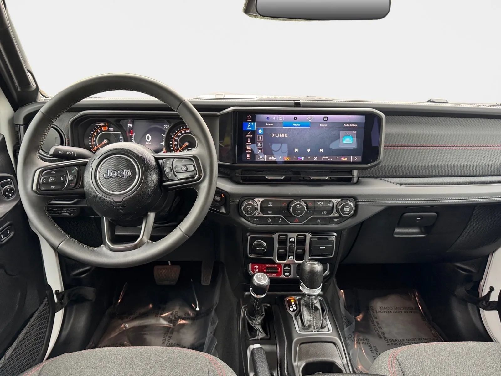 Used 2026 Jeep Wrangler Unlimited Rubicon AWD/4WD image 12