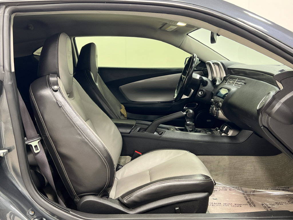 Used 2010 Chevrolet Camaro SS w/ RS Package RWD image 30