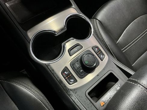 Used 2023 GMC Terrain Denali AWD/4WD image 24