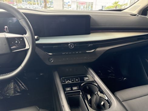 Used 2025 Nissan Murano SL w/ Cargo Package AWD/4WD image 29