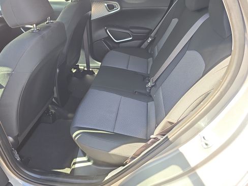 Certified 2023 Kia Soul LX w/ LX Technology Package FWD image 16
