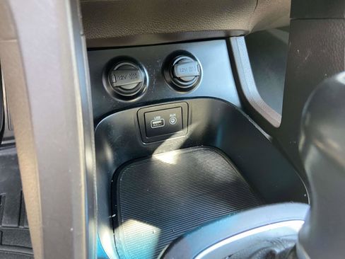 Used 2017 Hyundai Santa Fe Sport w/ 2.4L Tech Package 04 image 20