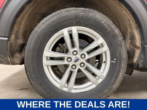 Used 2020 Ford Explorer XLT image 22