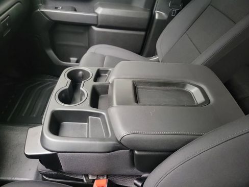 Used 2025 Chevrolet Silverado 2500 W/T image 26