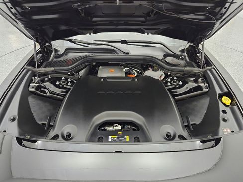 Used 2025 Dodge Charger Daytona Scat Pack w/ Track Pack AWD/4WD image 15