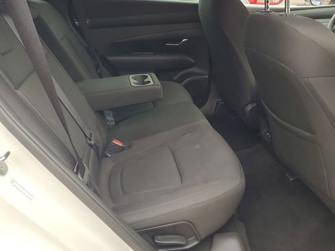Used 2025 Hyundai Tucson SE image 20